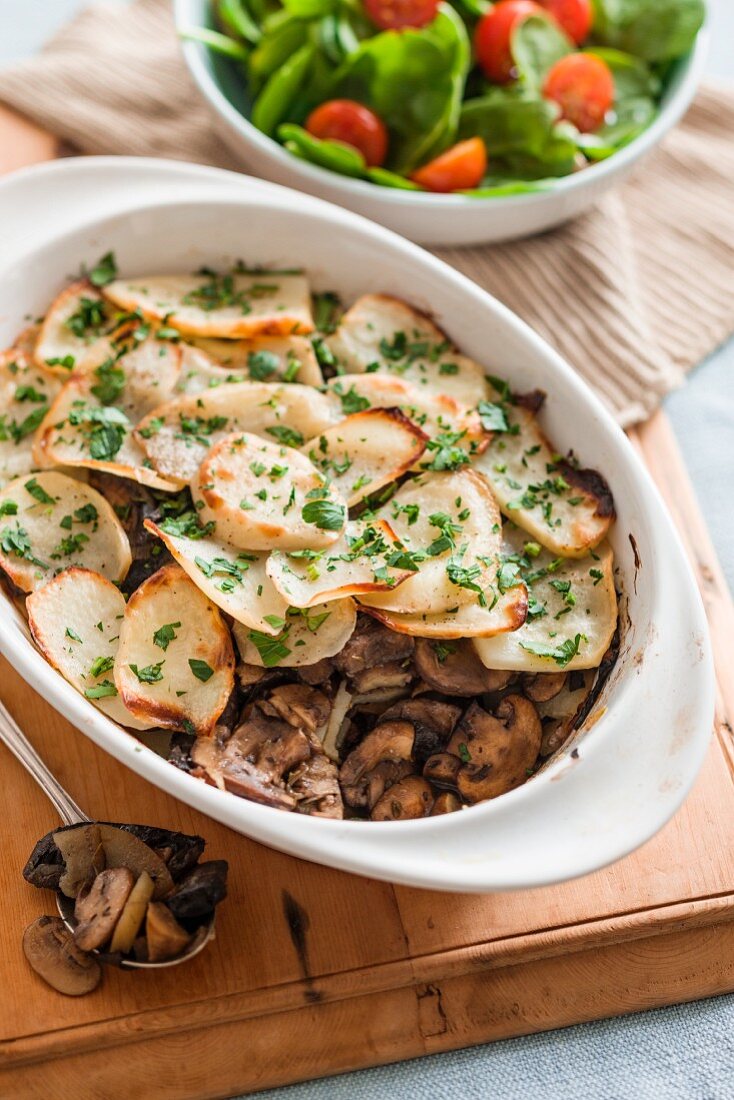 A mushroom and potato bake with herbs