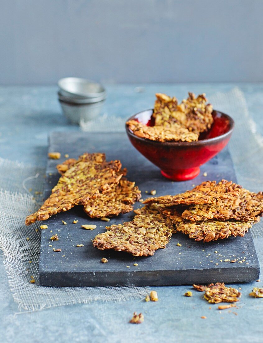 Curry-Leinsamen-Cracker