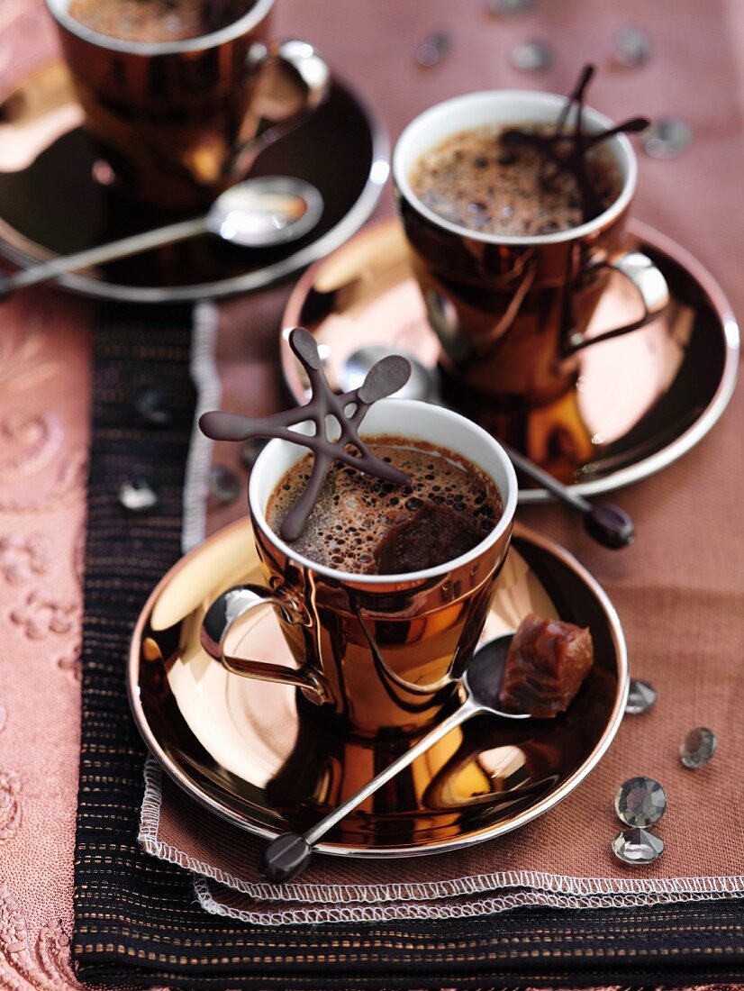 Cappuccinotöpfchen mit Schokostern