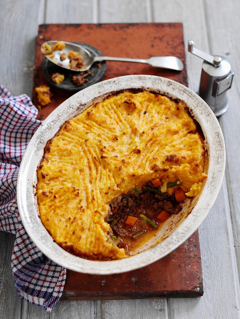 Beef pie with carrots and a mashed potato topping