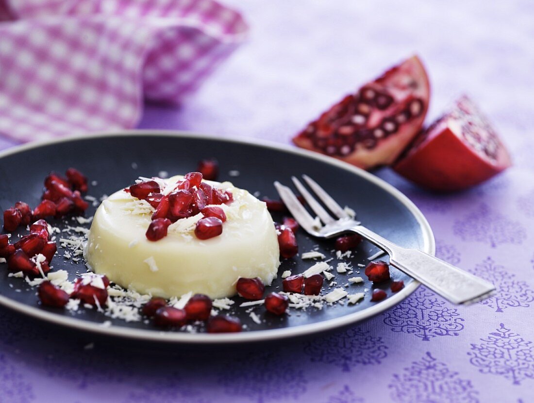 Panna cotta with grapefruit seeds and white chocolate