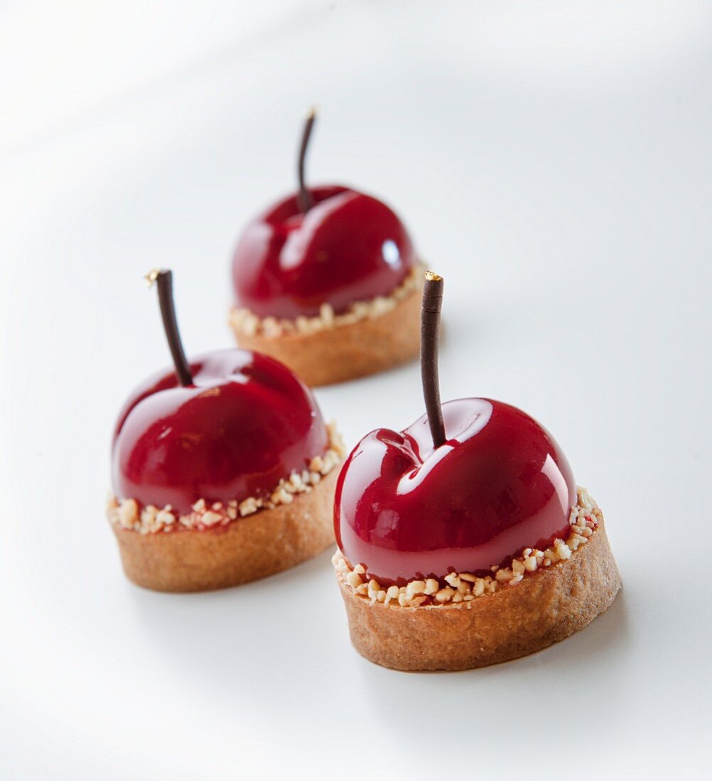 Cherry ice cream tartlets