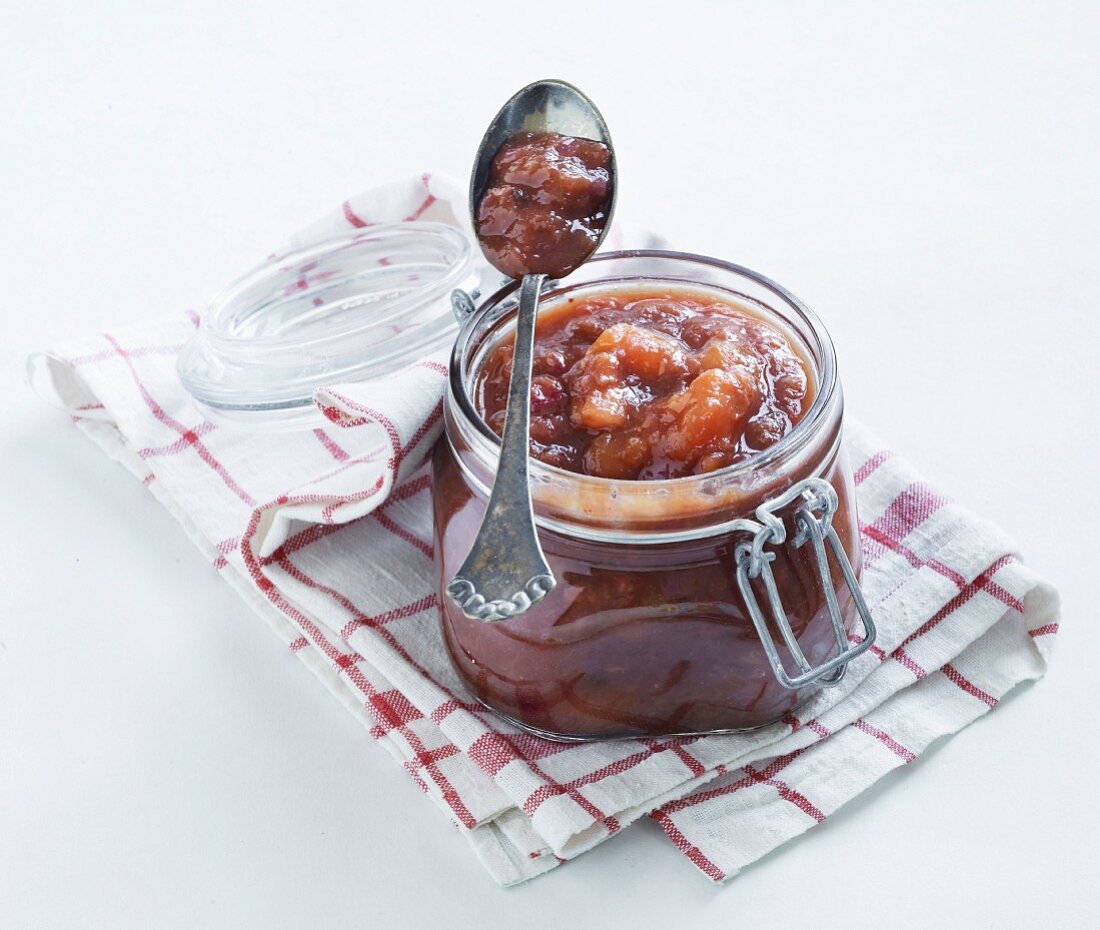 Pear and redcurrant jam