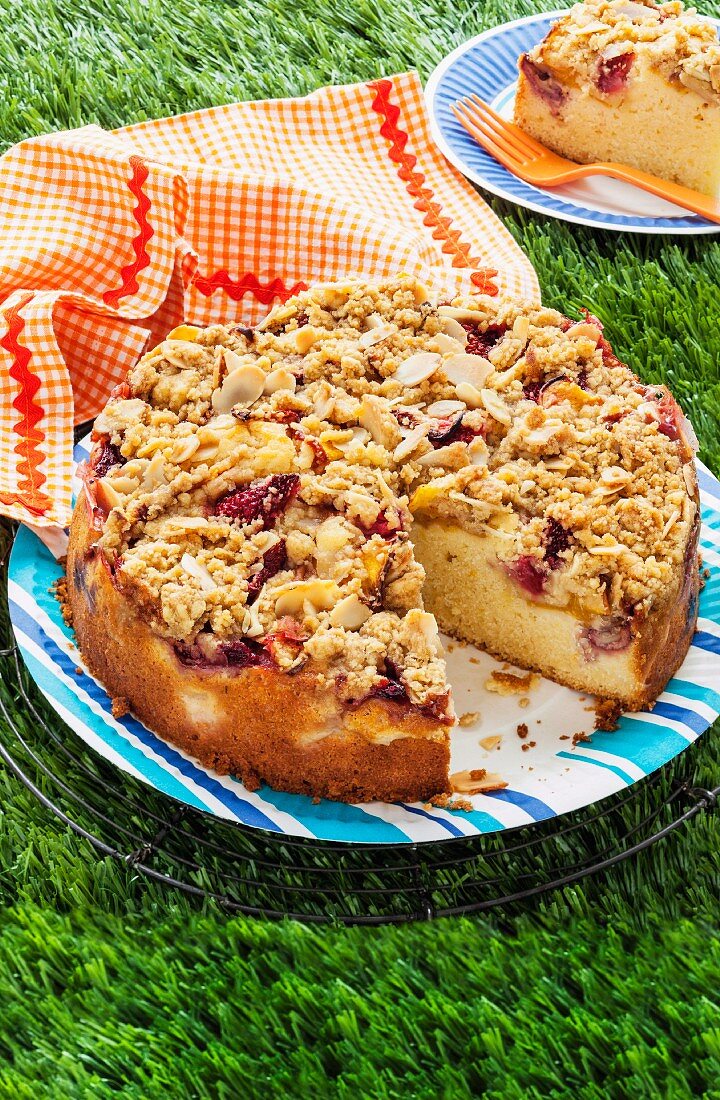 Strawberry and peach crumble cake