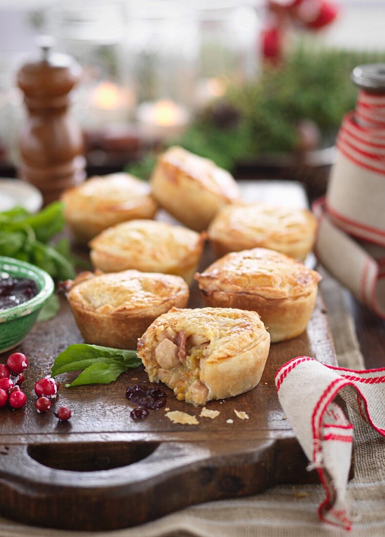 Turkey and bacon pies (Christmas)