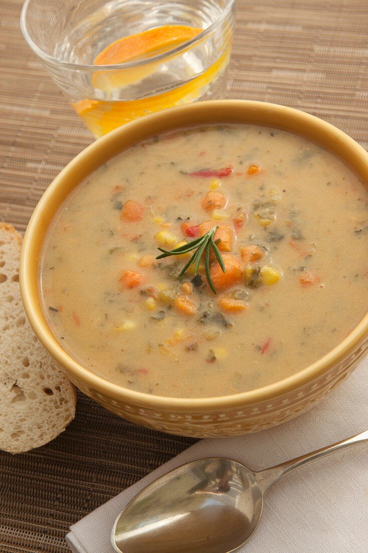 Vegetable soup with sweetcorn and carrots