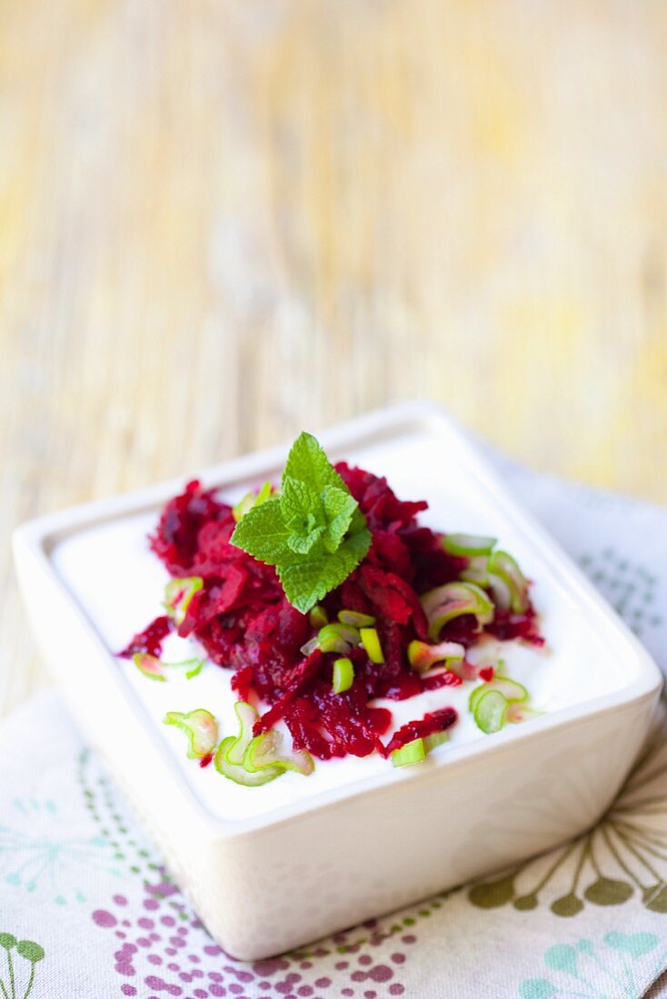 Quark with beetroot and mint