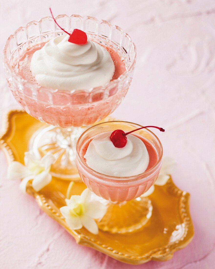 Strawberry mousse with whipped cream