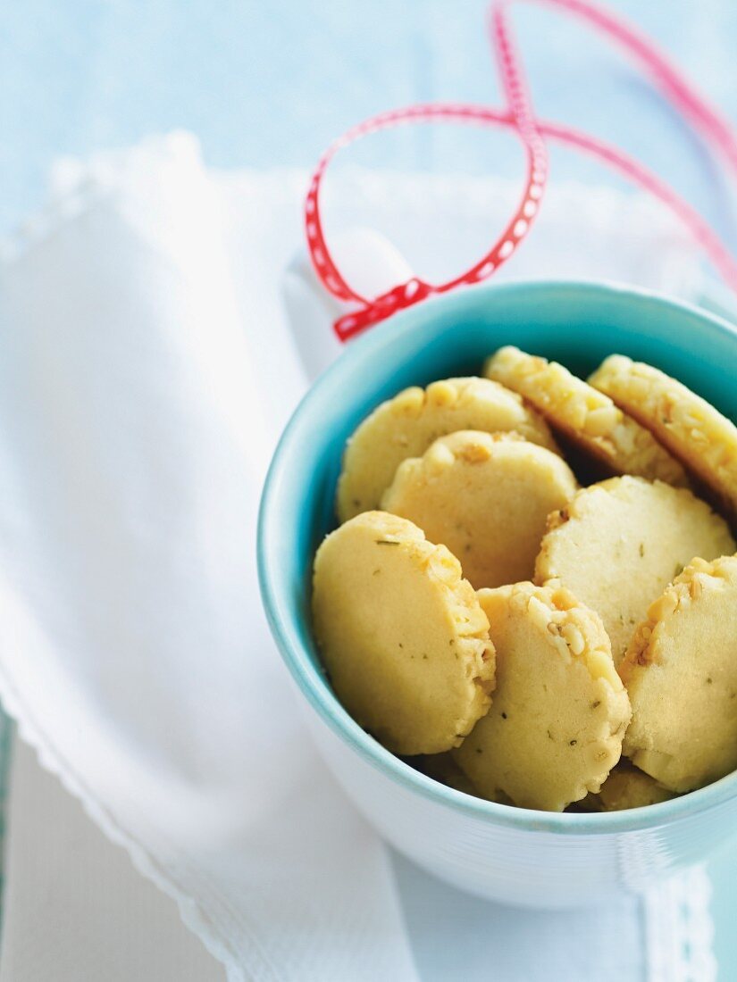 Shortbread mit Rosmarin und Nüssen