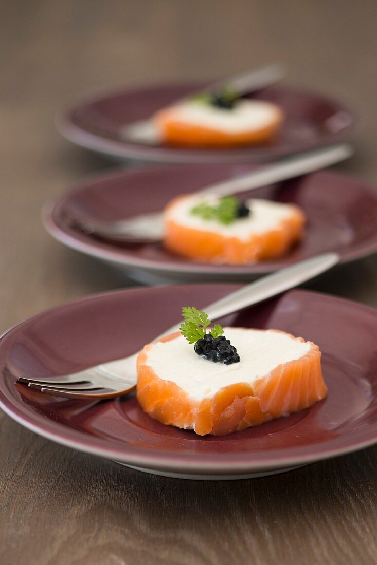 Asparagus mousse with smoked salmon