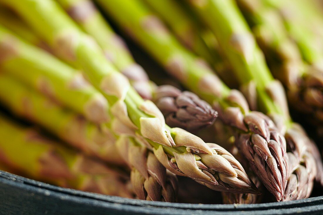 Green asparagus (close-up)