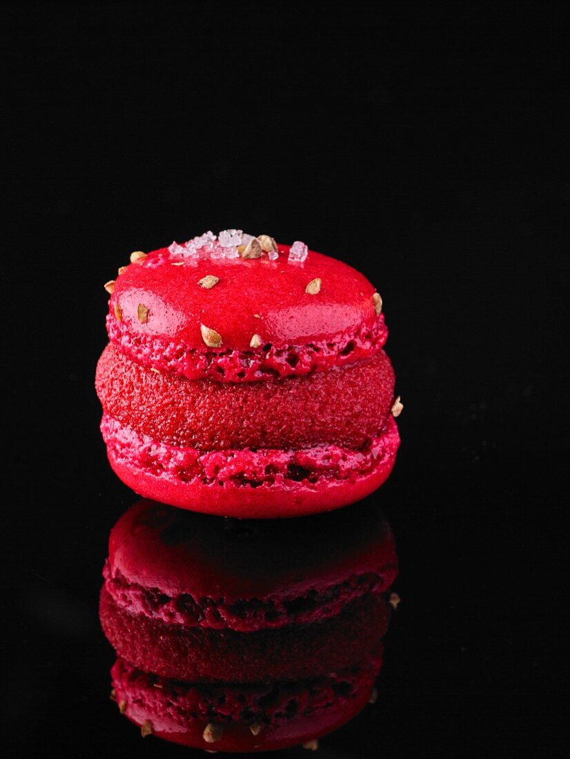 An ice cold raspberry macaroon