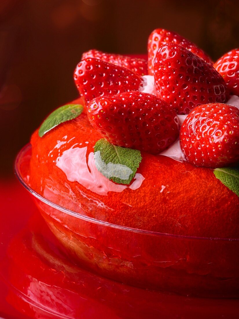 Strawberry savarin with peppermint