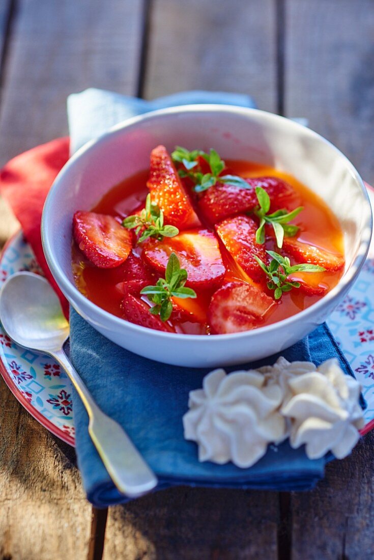 Strawberry soup with lemon balm