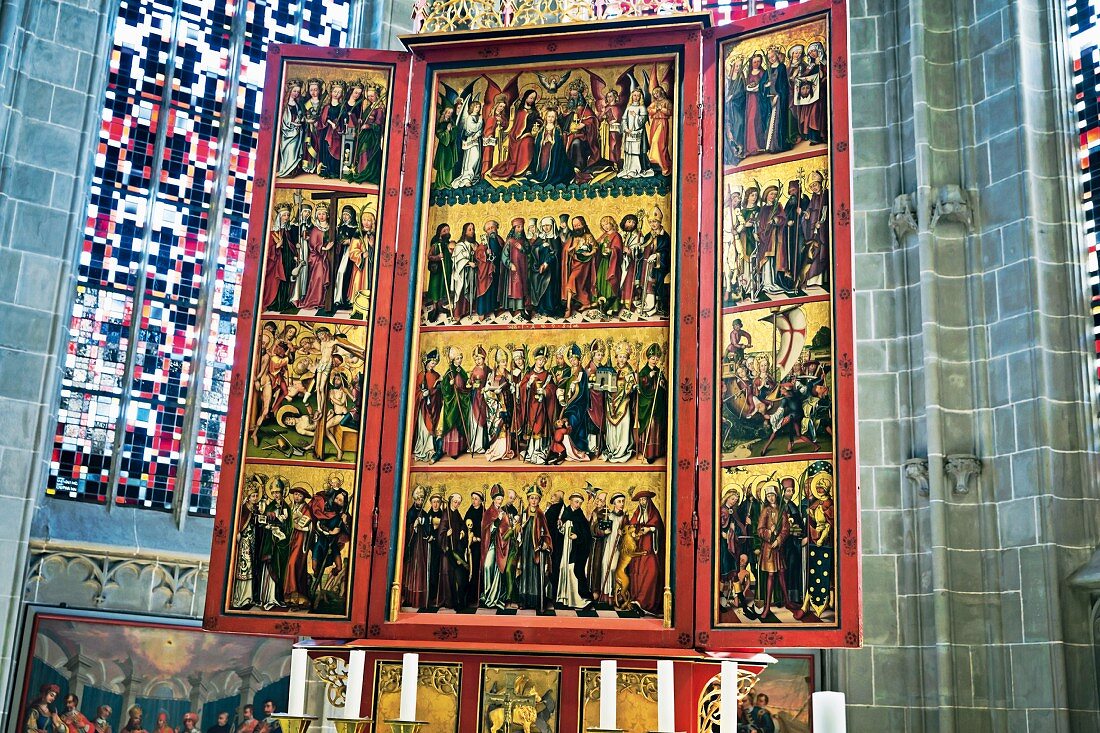Kloster Reichenau am Bodensee, Allerheiligenaltar von 1498 im Chor des Münsters