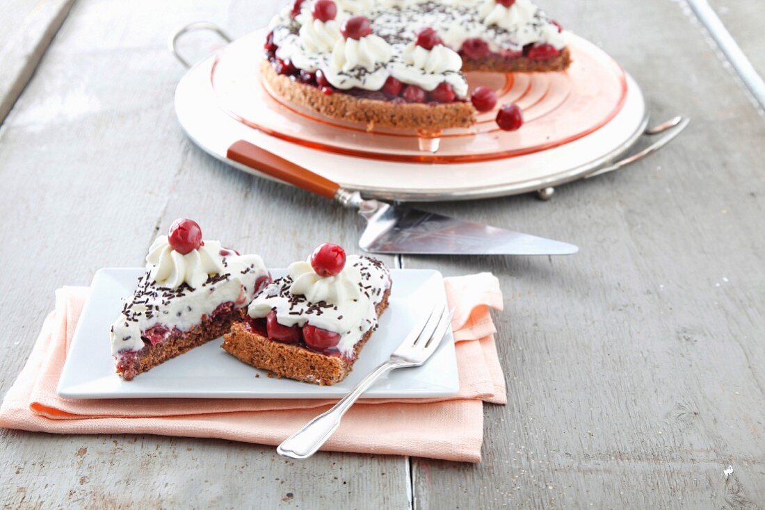 Cherry cream cake