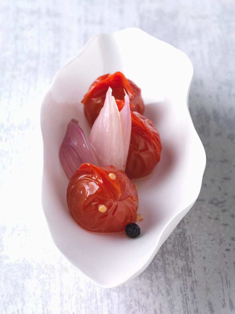 Sweet-and-sour preserved tomatoes