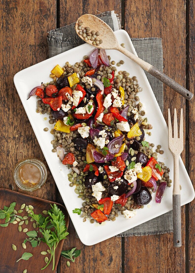 Lentil salad with peppers and feta cheese