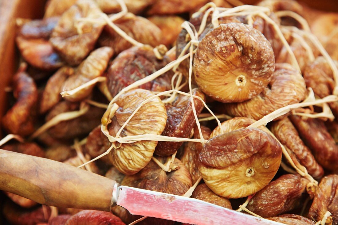 Dried figs