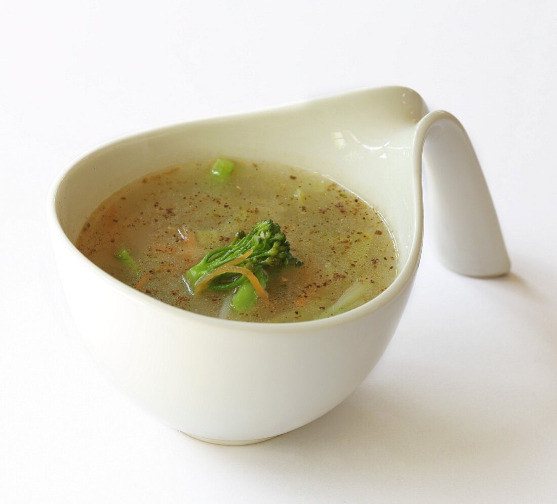 Vegetable soup with broccoli