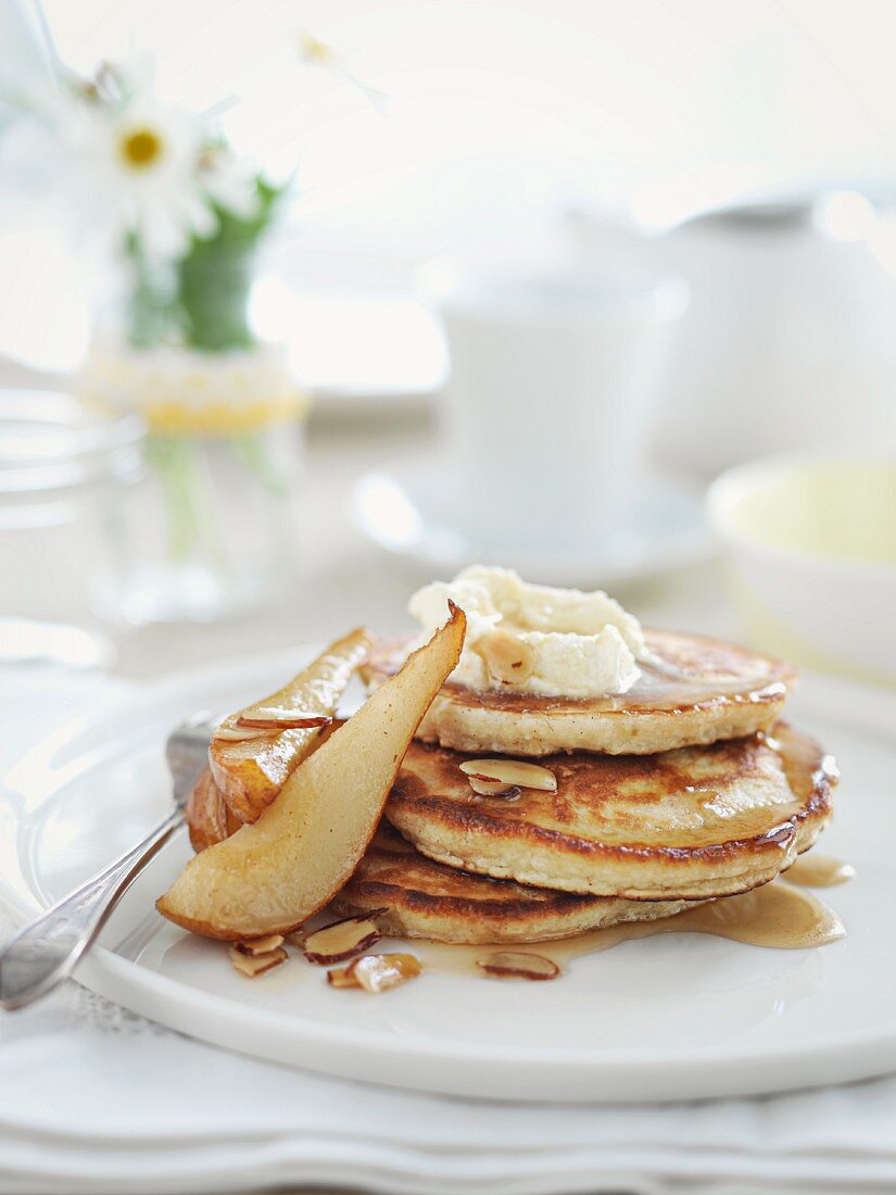 Pancake mit eingelegten Birnen