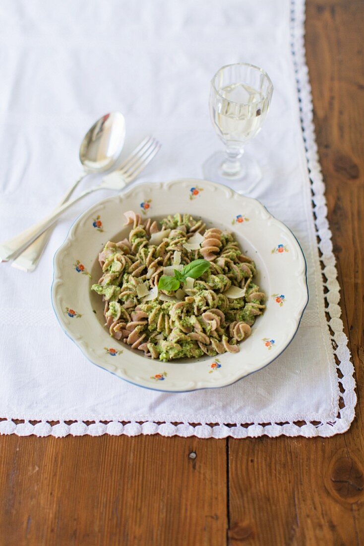 Fusilli pasta with broccoli pesto and basil