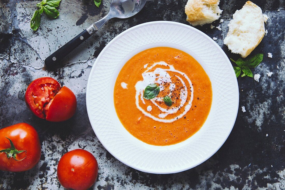 Cream of tomato soup with basil (seen from above)