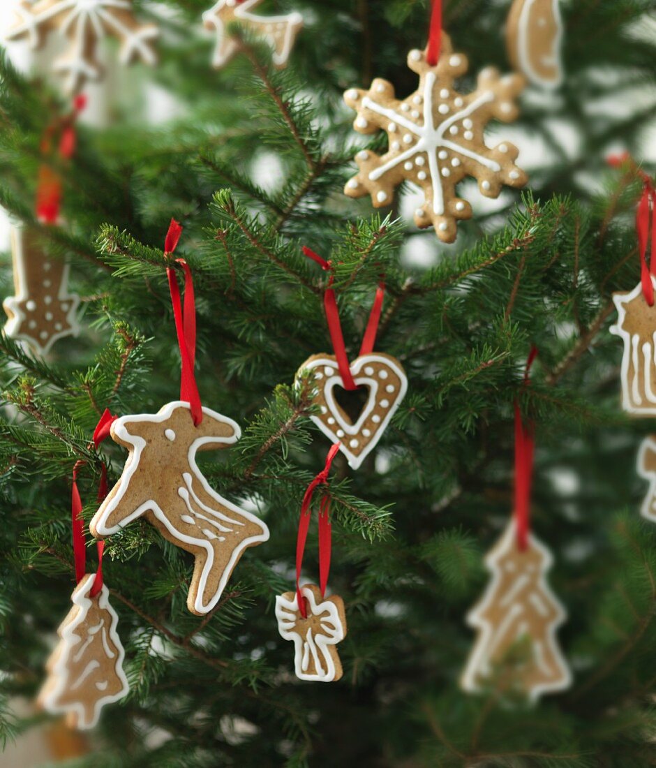 Gingerbread Christmas tree decorations