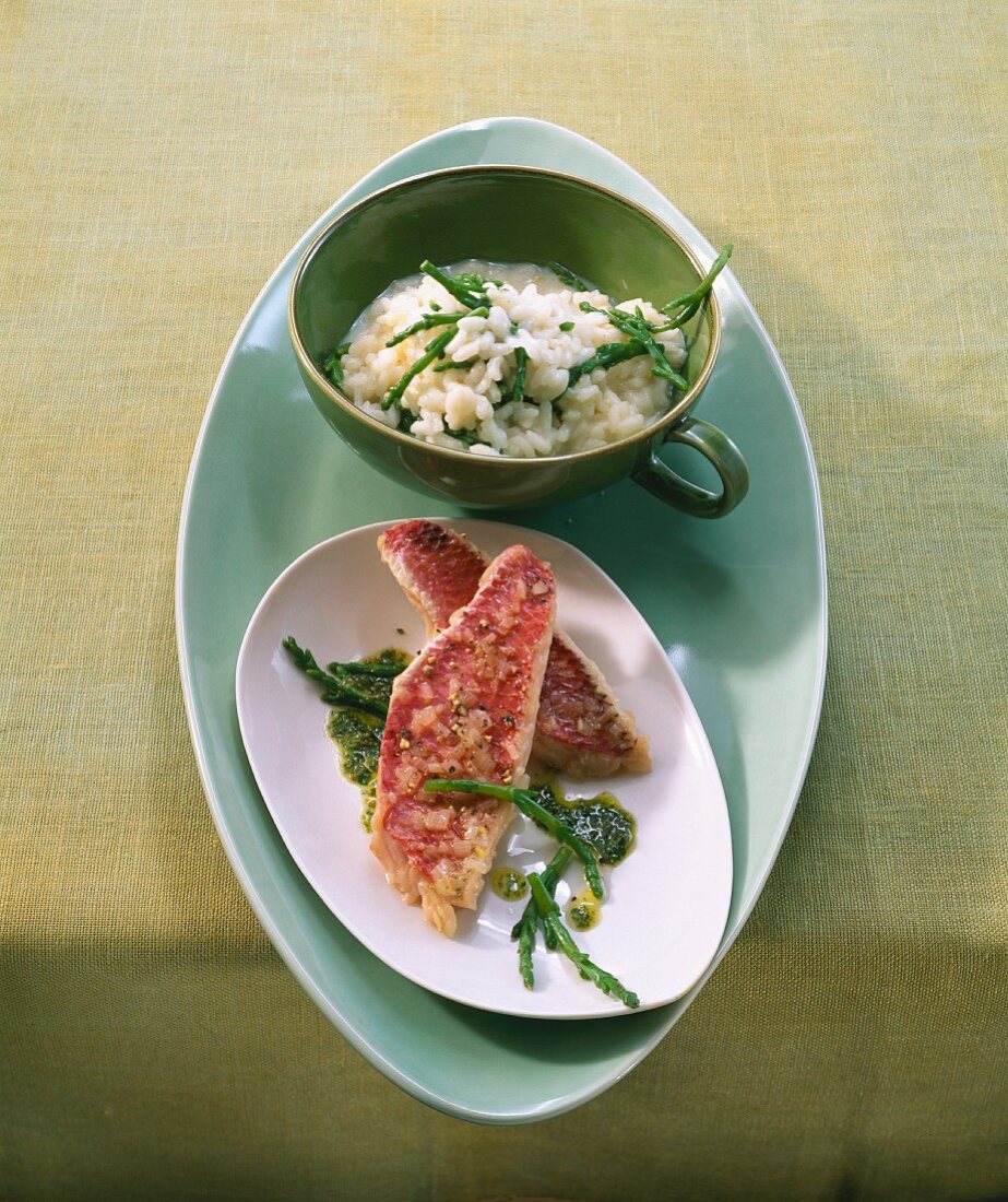 Red mullet fillets with seaweed and risotto