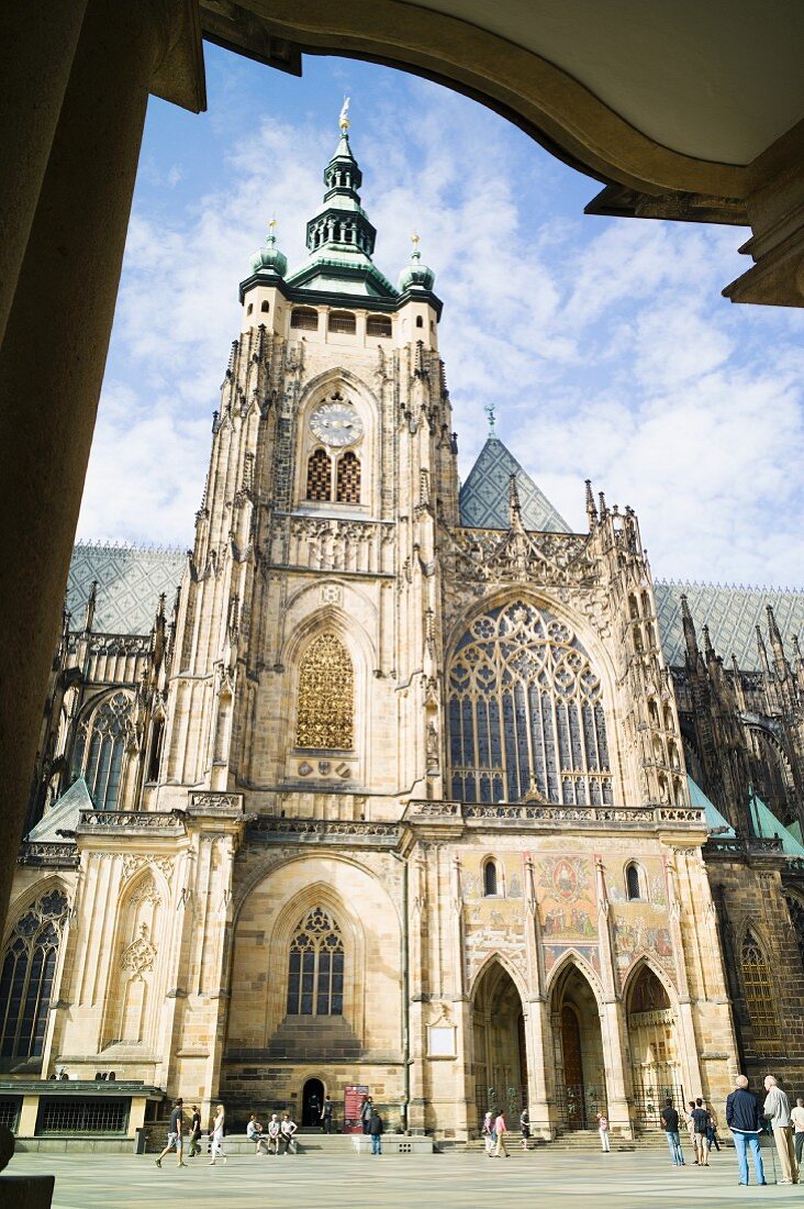 The imposing St. Vitus Cathedral in Prague