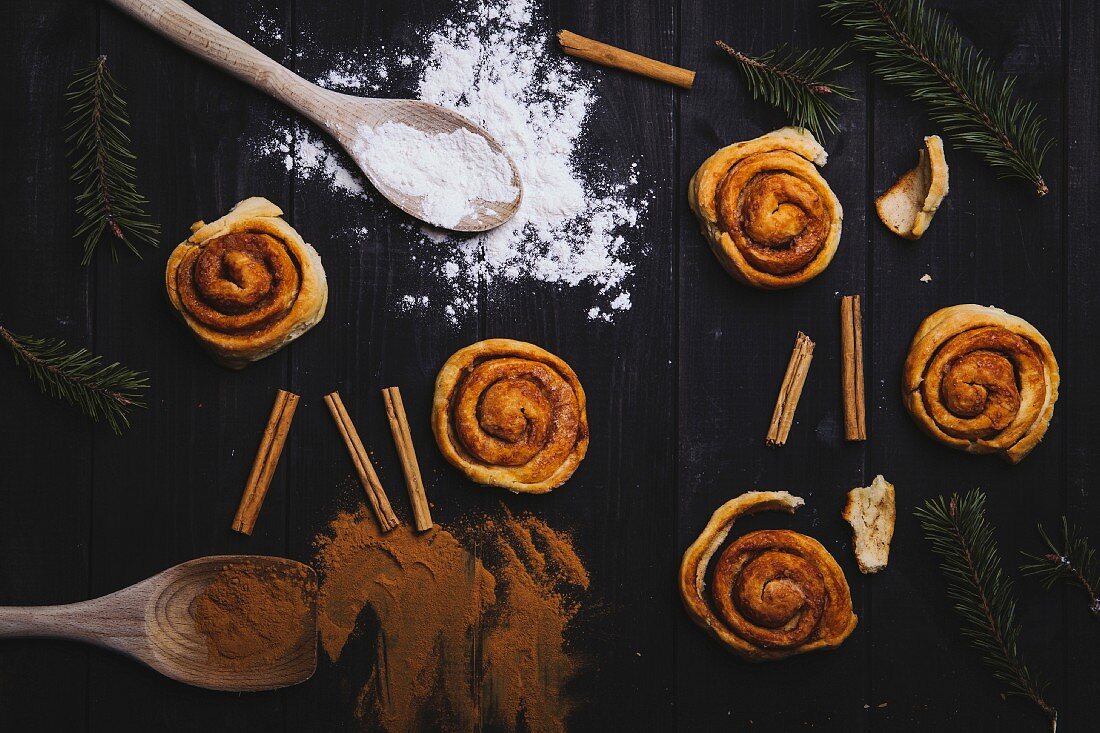 Cinnamon buns (Christmas)