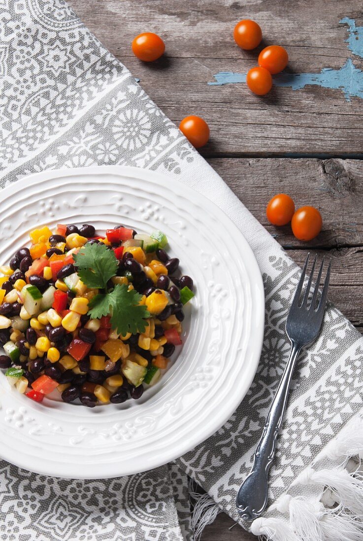 Bean salad with sweetcorn and tomatoes