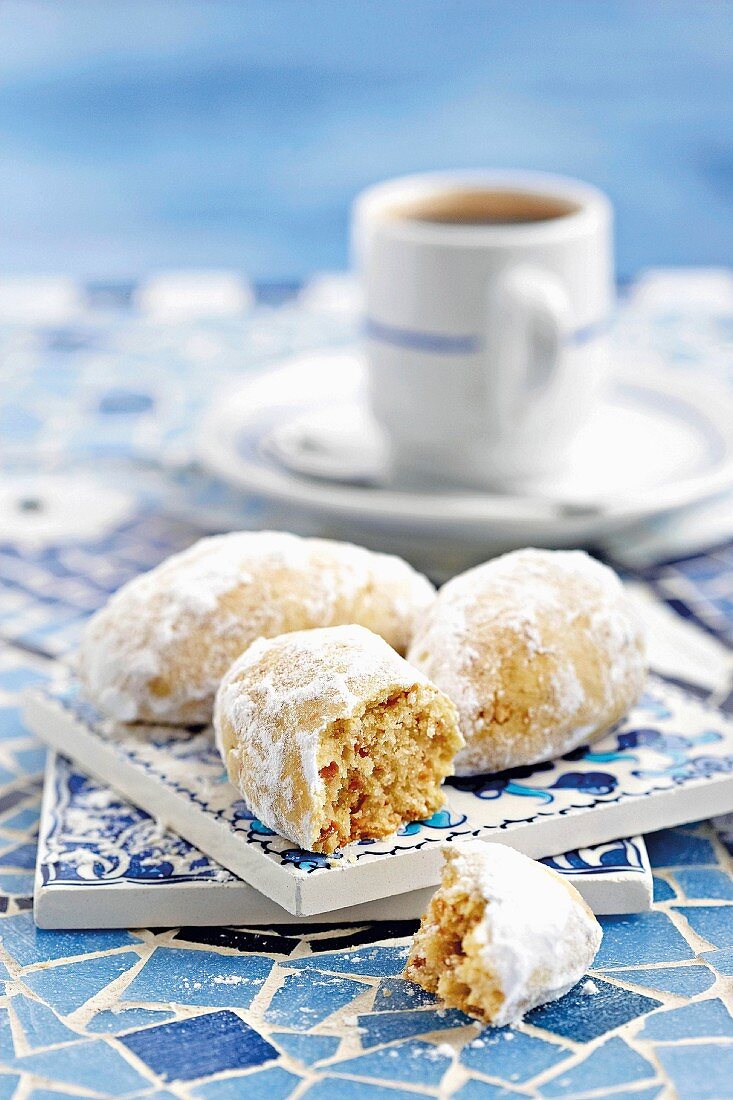 Greek almond biscuits with icing sugar