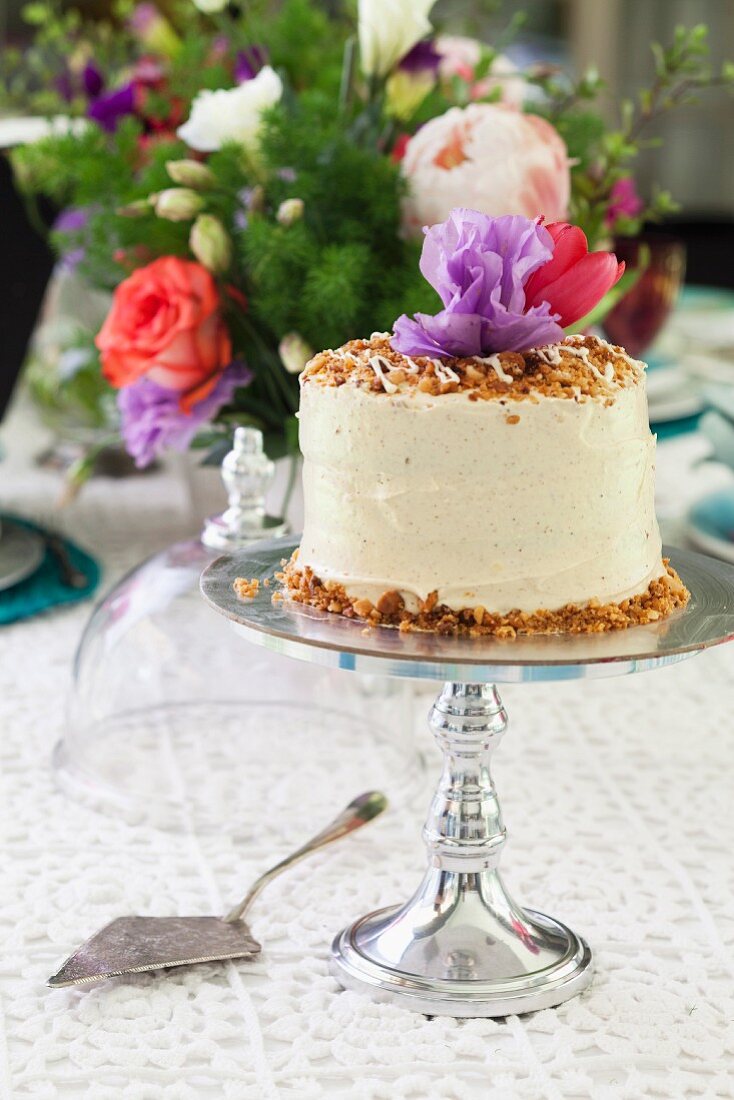 Carrot cake with pineapple, macadamia nuts and cream cheese
