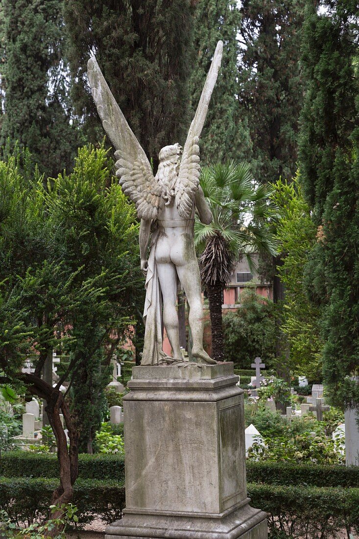 Hier ruhen die Nichtkatholiken im Friedhof des Künstlerviertels Testaccio, Rom