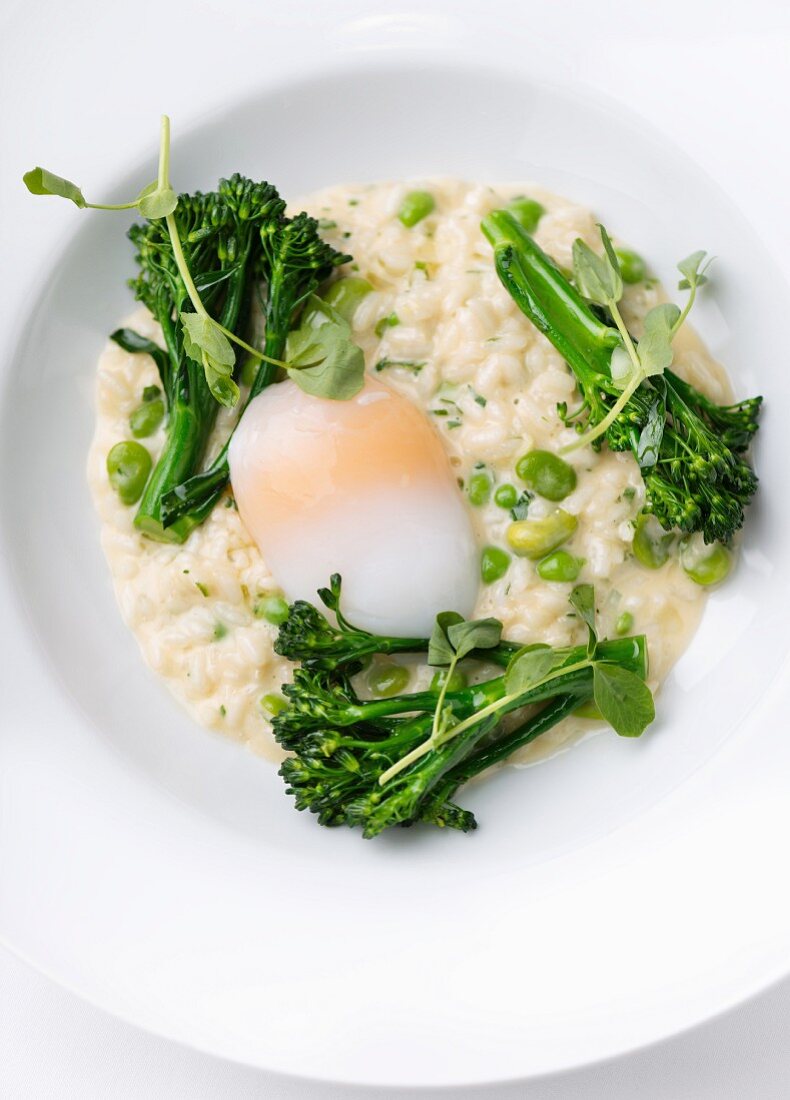 Risotto mit Brokkoli und pochiertem Ei