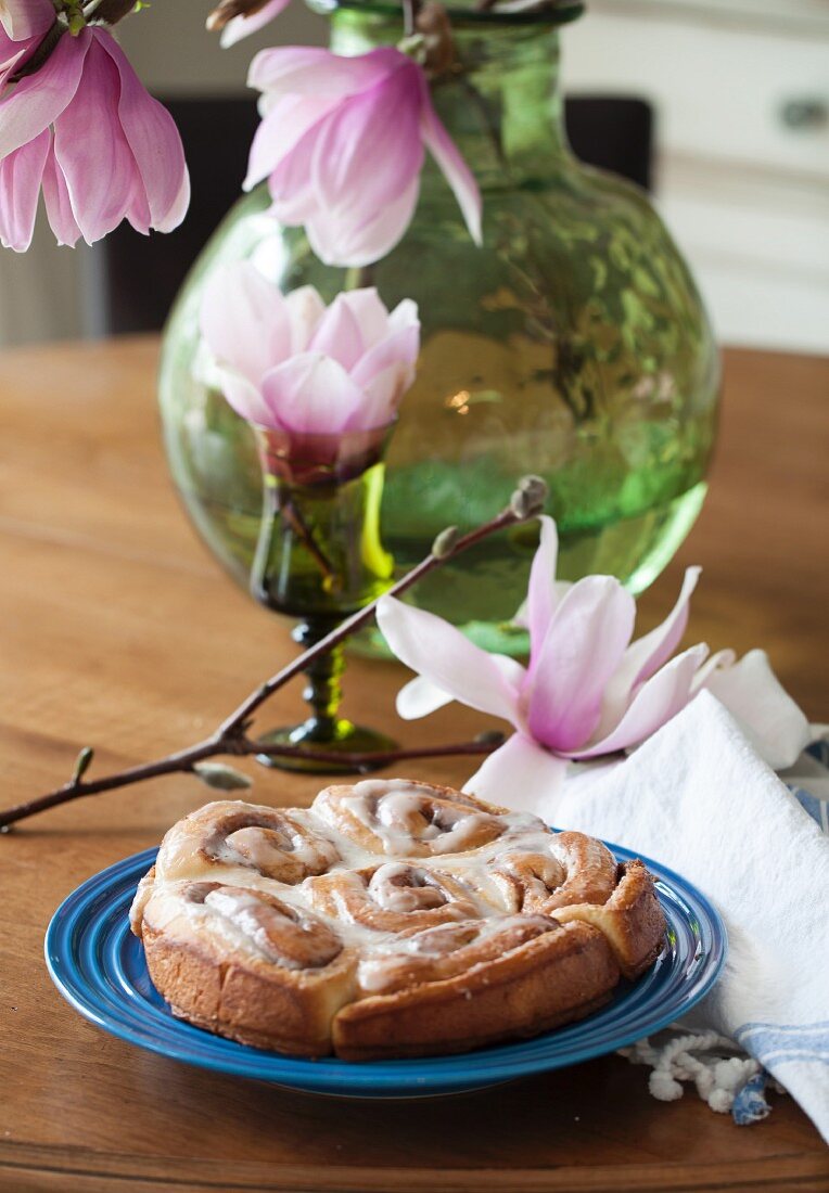 Zimtschnecken mit Pecannüssen und Butterglasur