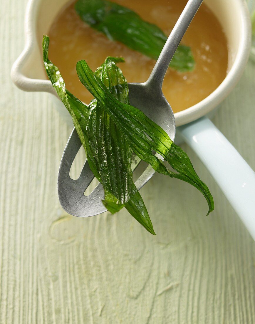 Fried buckthorn leaves