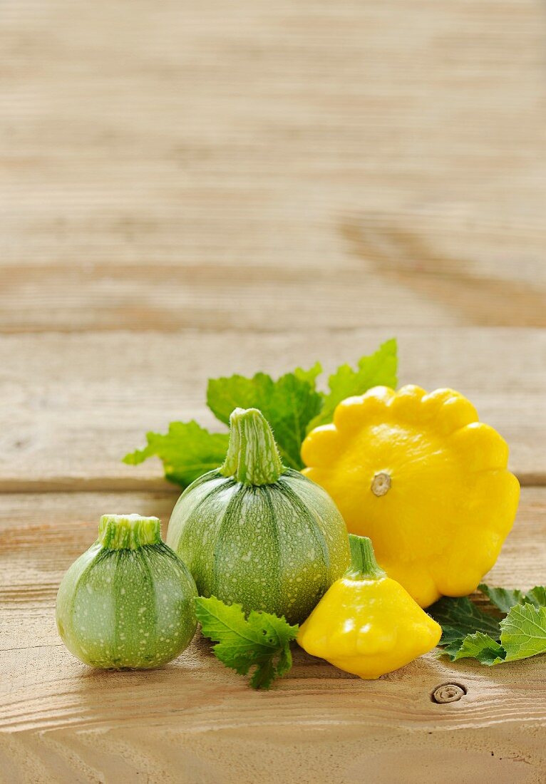 Round courgettes and patty-pan squash