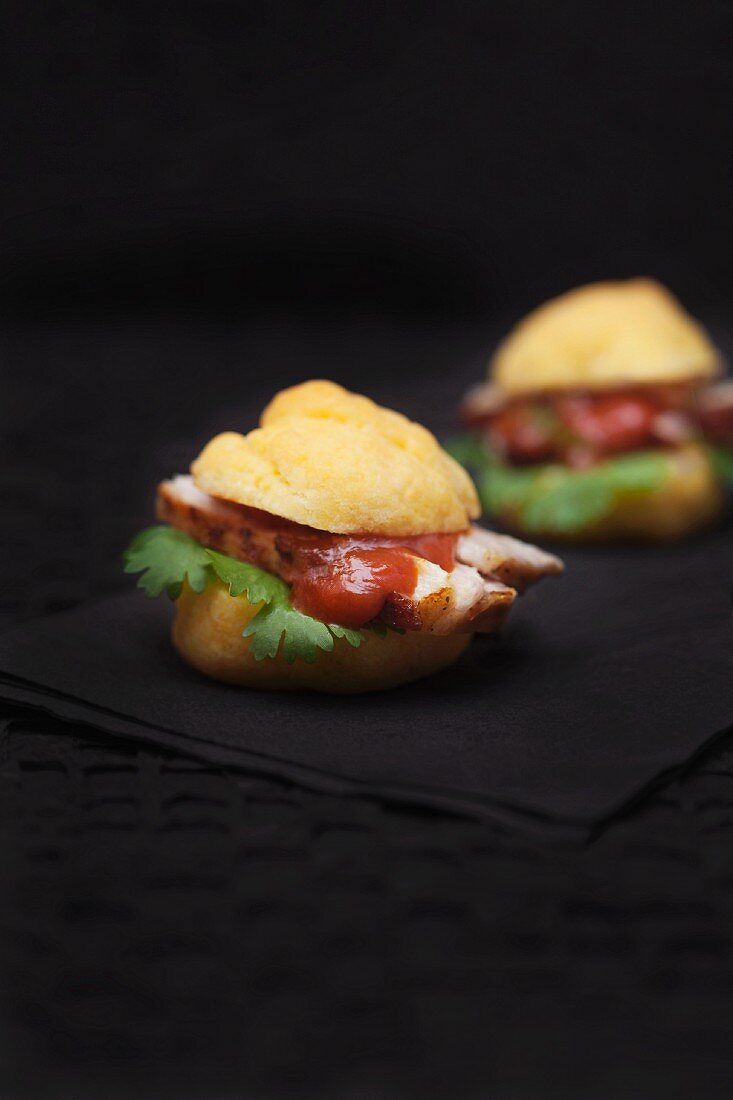 Mini-Sliders mit Schweinefleisch