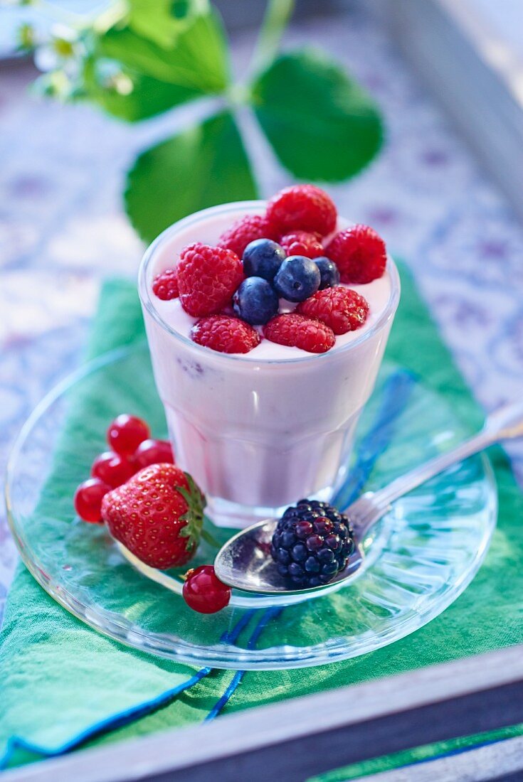 Berry yoghurt