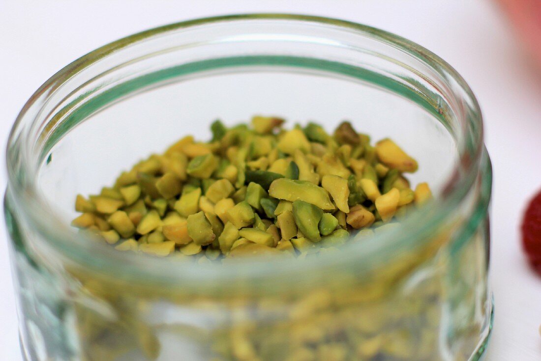 Chopped pistachio nuts