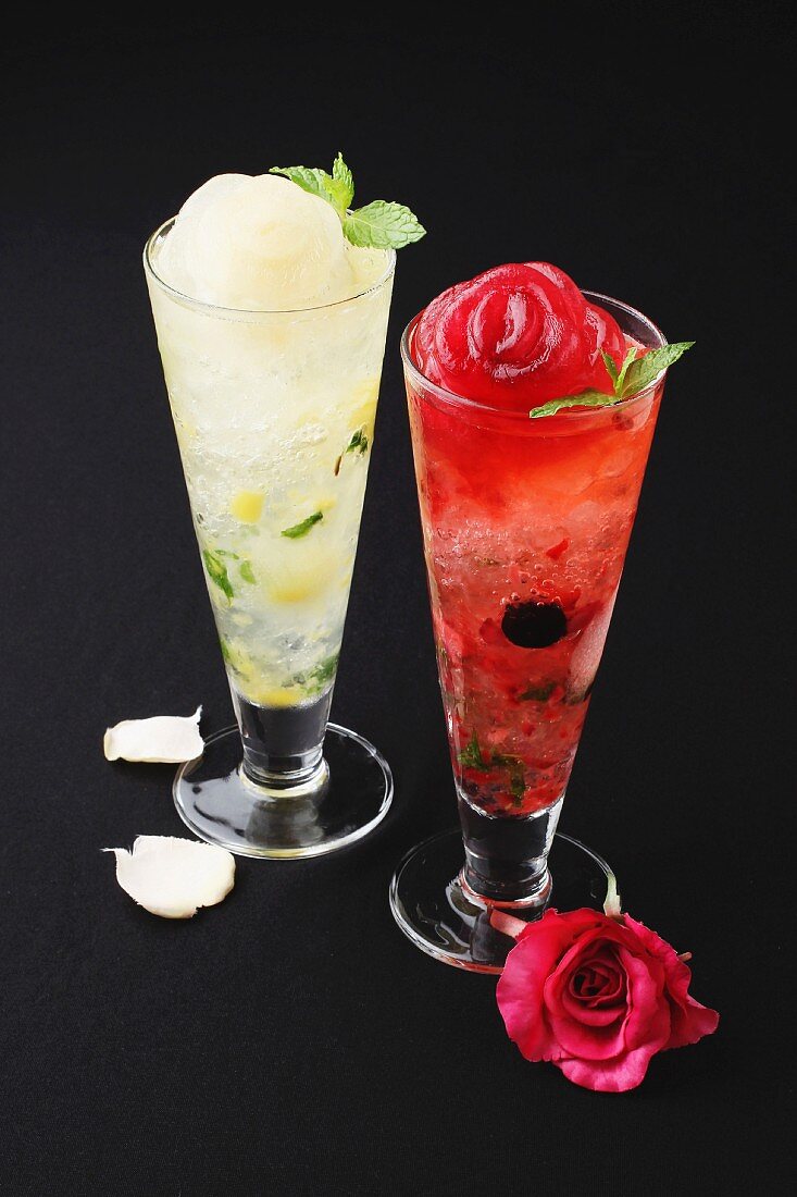 Red and white rose cocktails