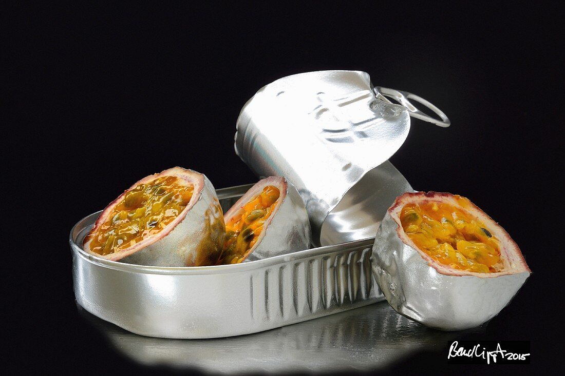 Silver passion fruits in a tin