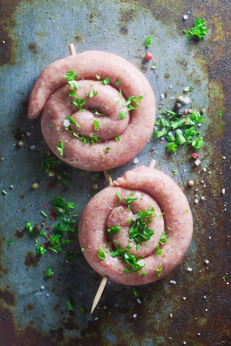 Sausage spirals on a metal surface