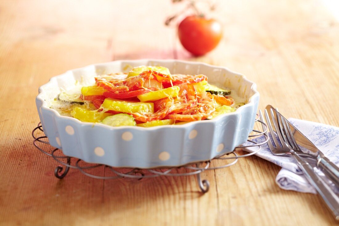 A tomato and potato gratin