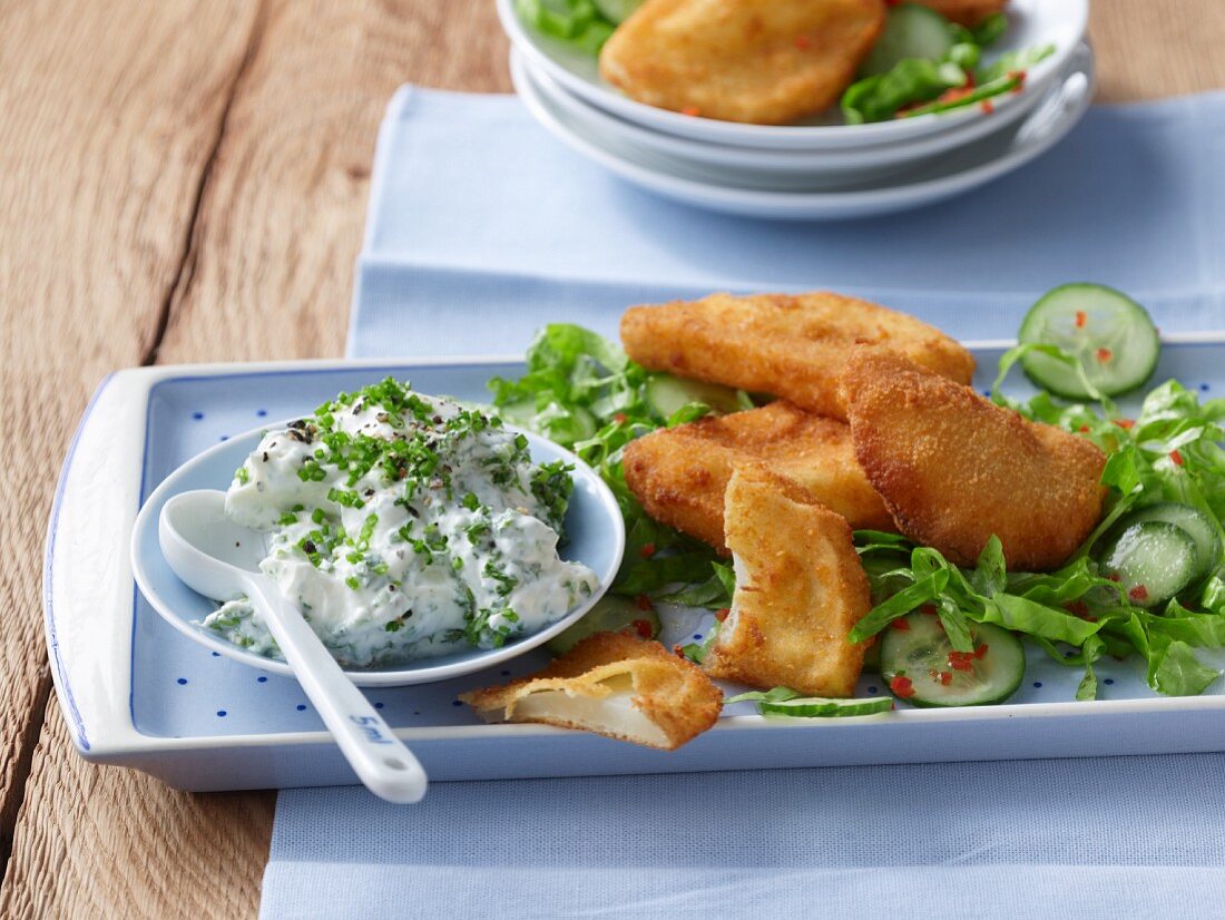 Breaded kohlrabi with a herb sauce