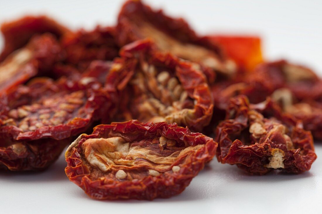 Dried tomatoes (close-up)