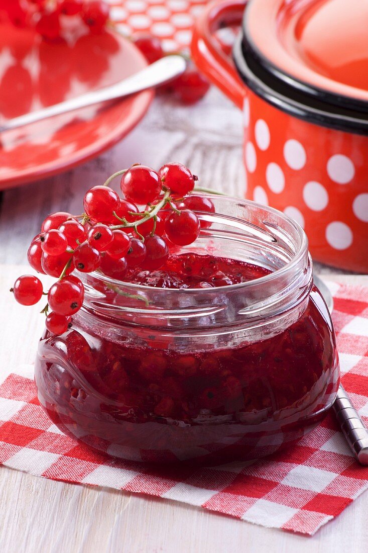 Redcurrant jam