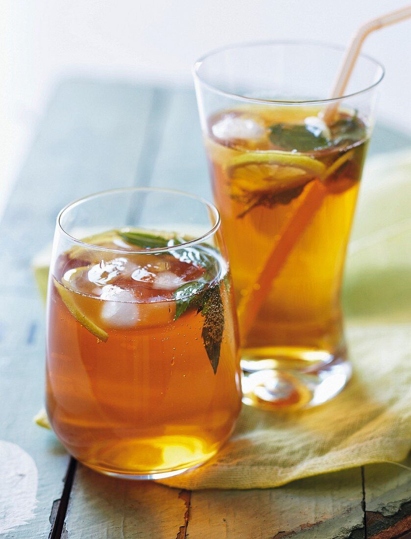 Refreshing ice tea with Earl Grey and mint
